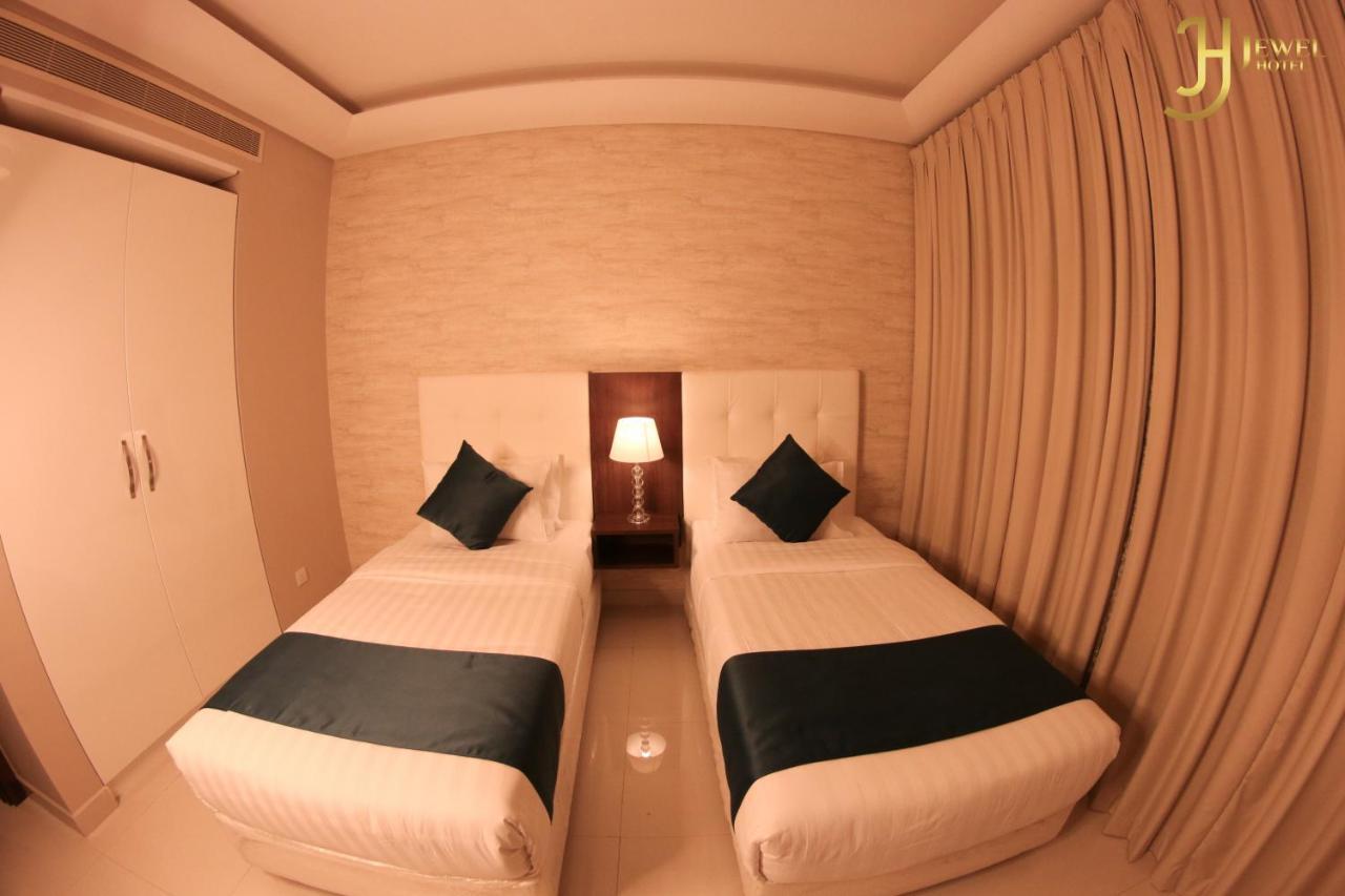 Sunday Luxury Downtown Adliya Formerly Jewel Hotel Manama Exterior photo