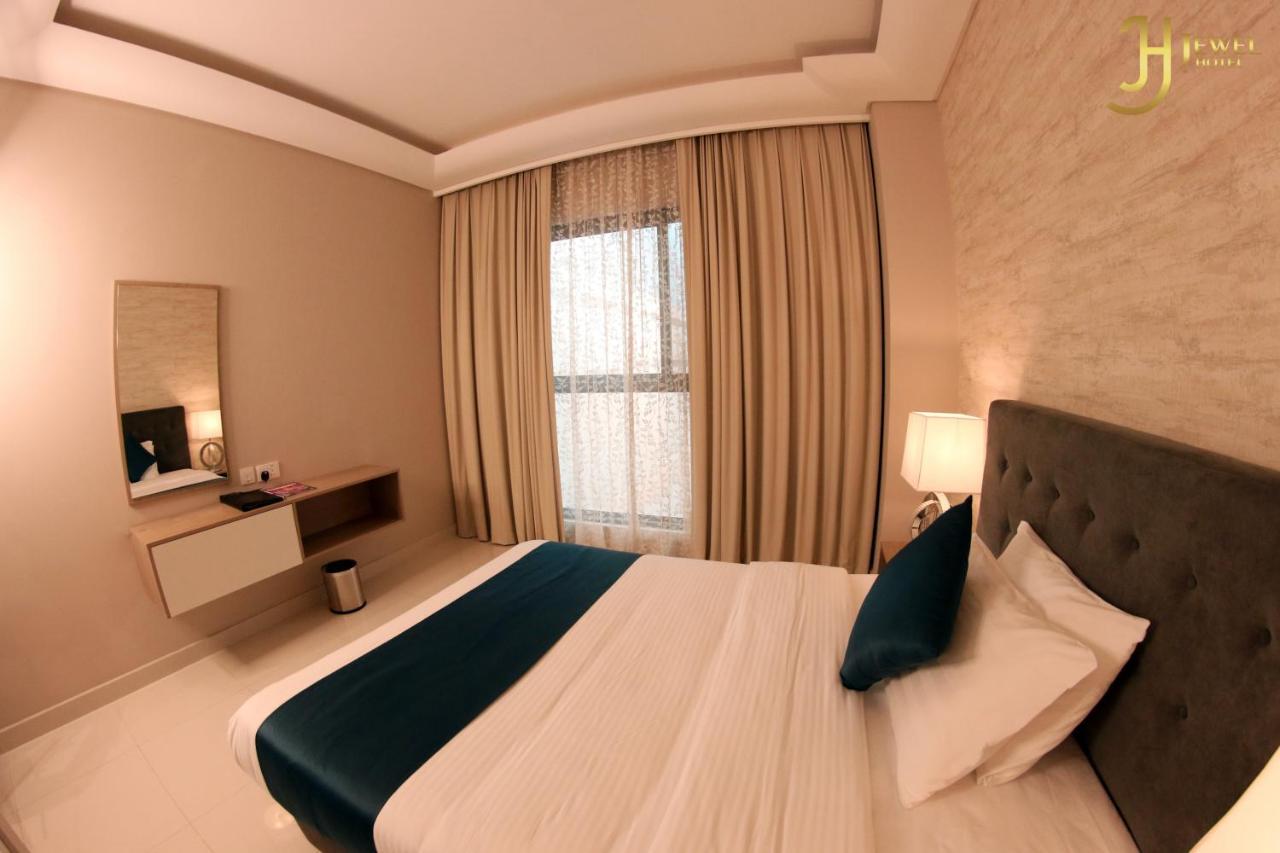Sunday Luxury Downtown Adliya Formerly Jewel Hotel Manama Exterior photo