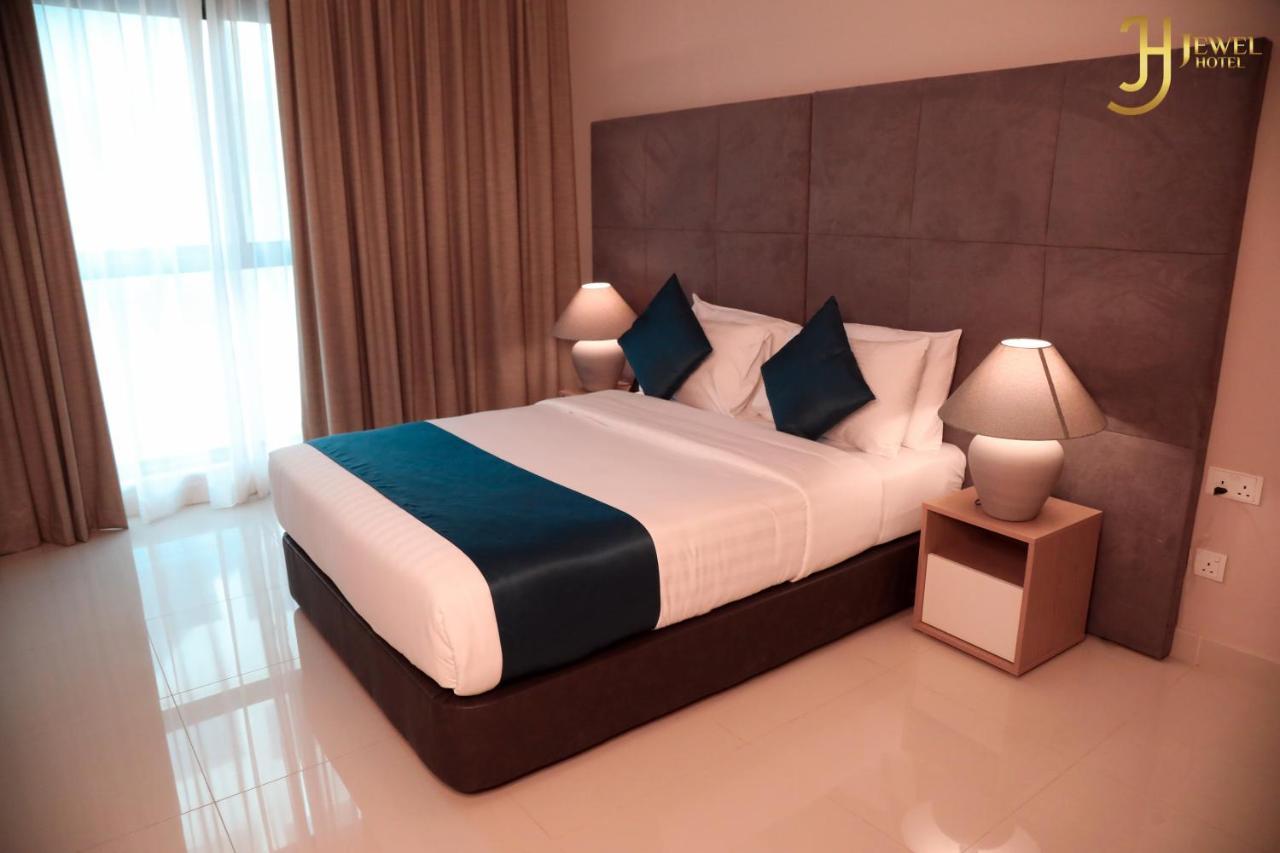 Sunday Luxury Downtown Adliya Formerly Jewel Hotel Manama Exterior photo